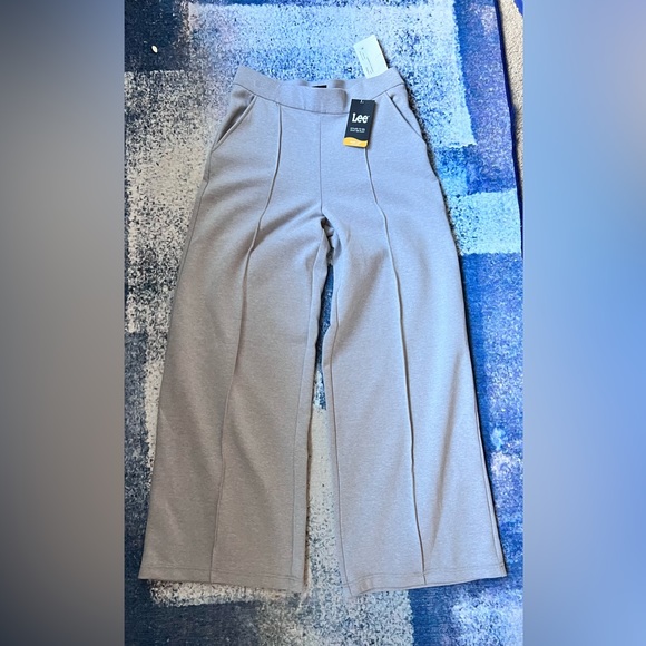 Lee WIDE leg size 6 - Picture 2 of 12